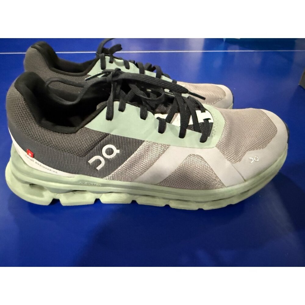 On Running Mens Sneakers Size 9 / UK 8.5 Gray & Green Lightweight Athletic Shoes